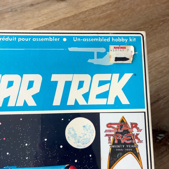 SEALED 1983 Star Trek: Original Series U.S.S. Enterprise MODEL KIT by AMT/ERTL! - Picture 3 of 16